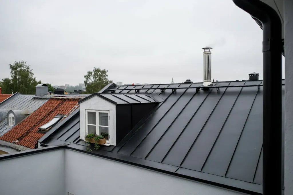 takoml ggning och renovering av vindsl genheter i stberga rsta
